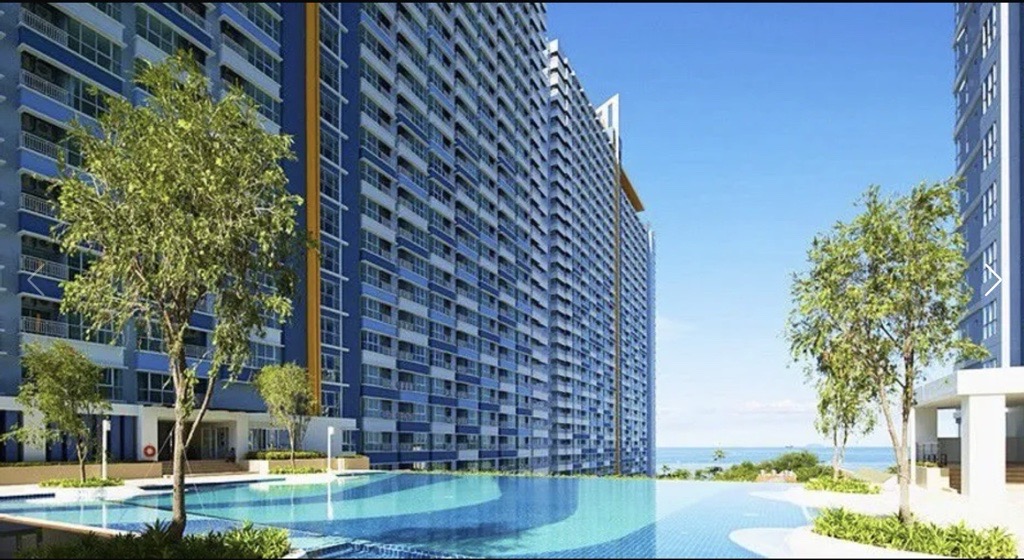 Pool 6 floor